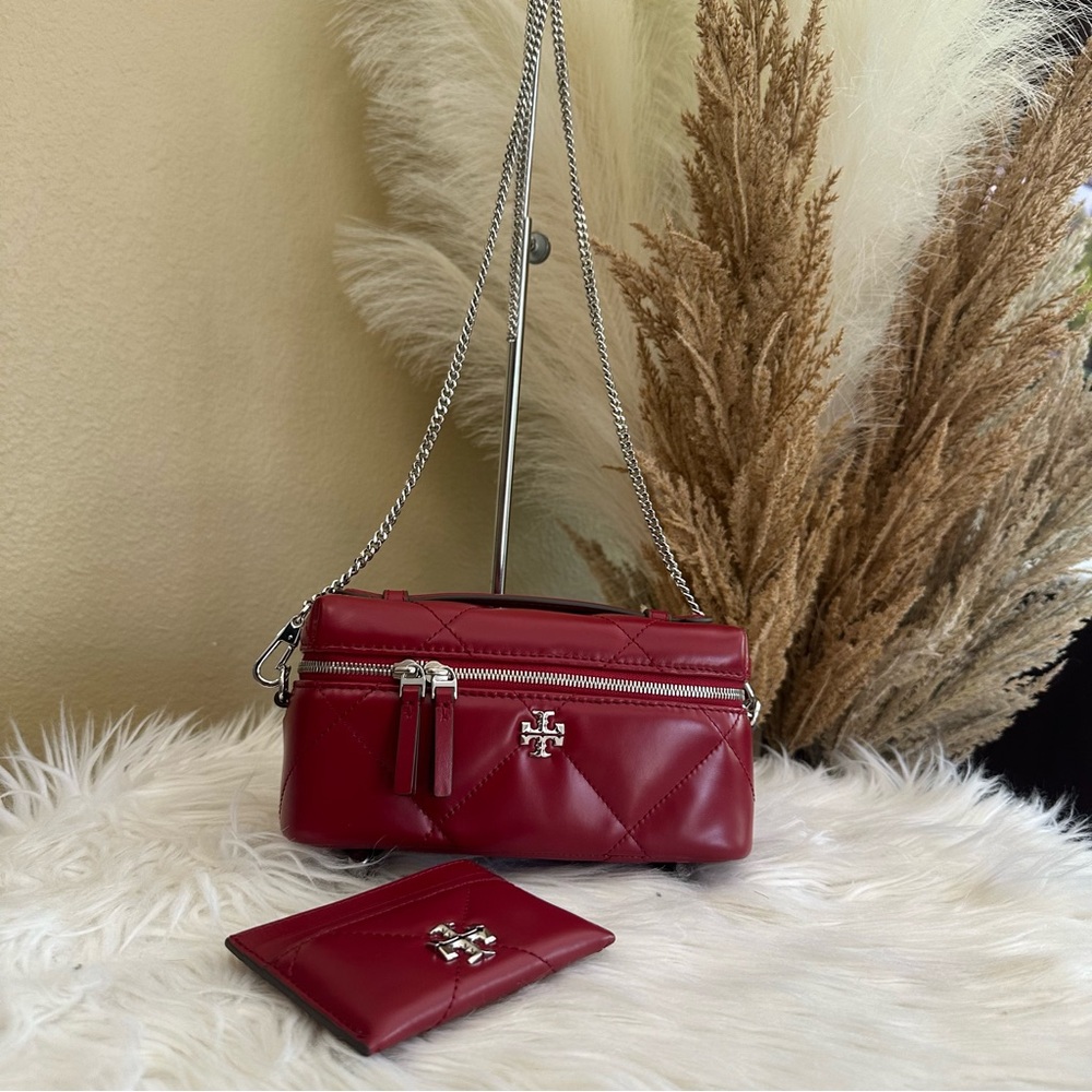 Tory Burch Kira Diamond Quilt East West Vanity Case and card holder set - Picture 5 of 16